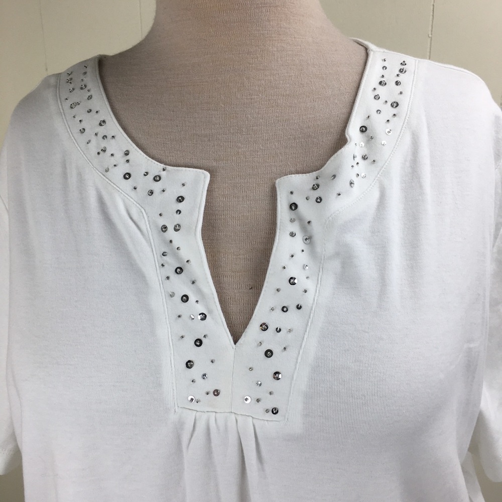 NWT Fashion Bug Essentials White V-Neck T-Shirt 4X - Picture 2 of 5